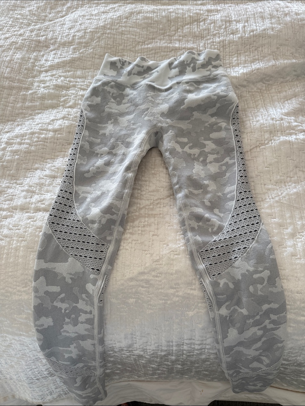 Gray Camo Mesh-Panel Active Leggings for Women